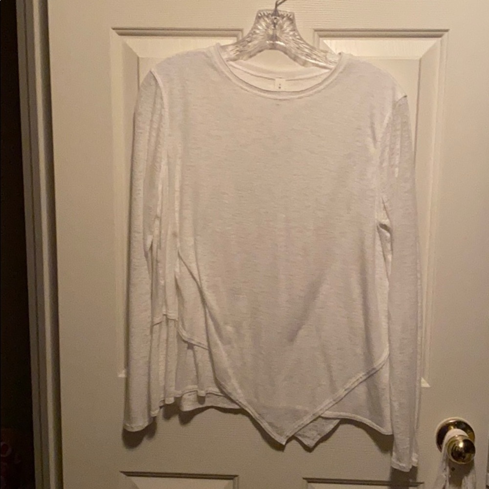 Lululemon white long sleeve shirt